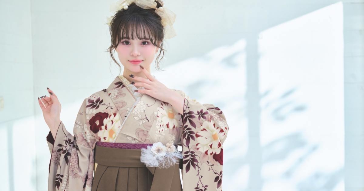 写真館での振袖レンタルガイド!成人式前撮りと注目プラン 4 写真館での卒業袴レンタル